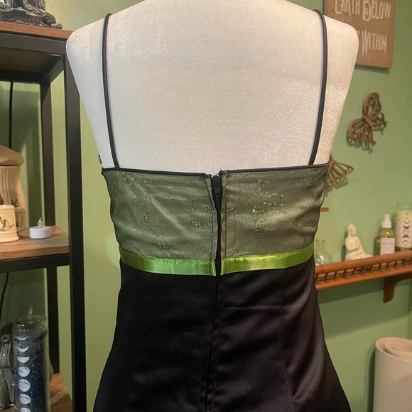 90s green & black dress - Picture 3 of 4